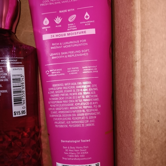 Bath and Body Works Twisted Peppermint 2 Piece Set - Picture 4 of 5